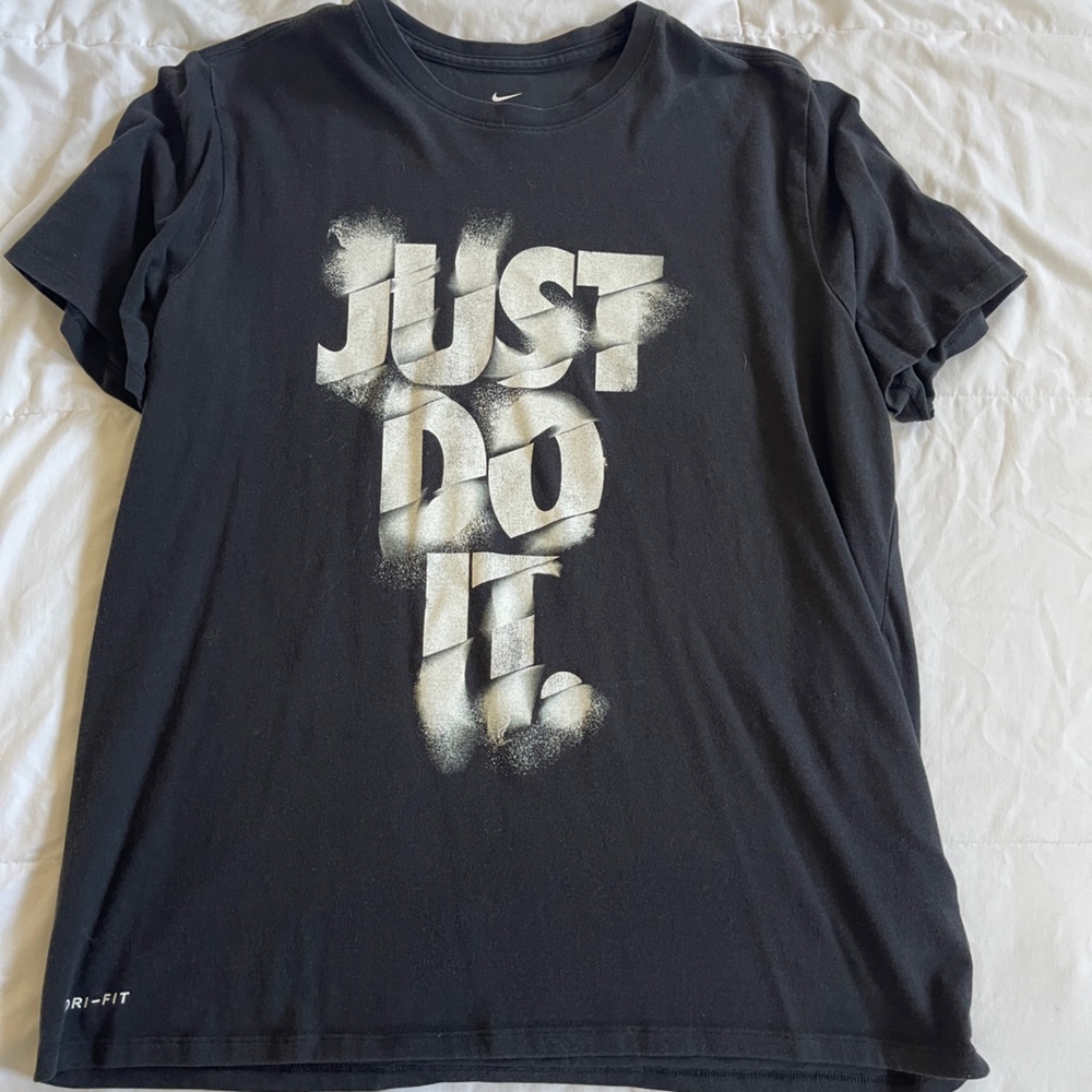 Men’s XL Nike Dri-Fit T-Shirt